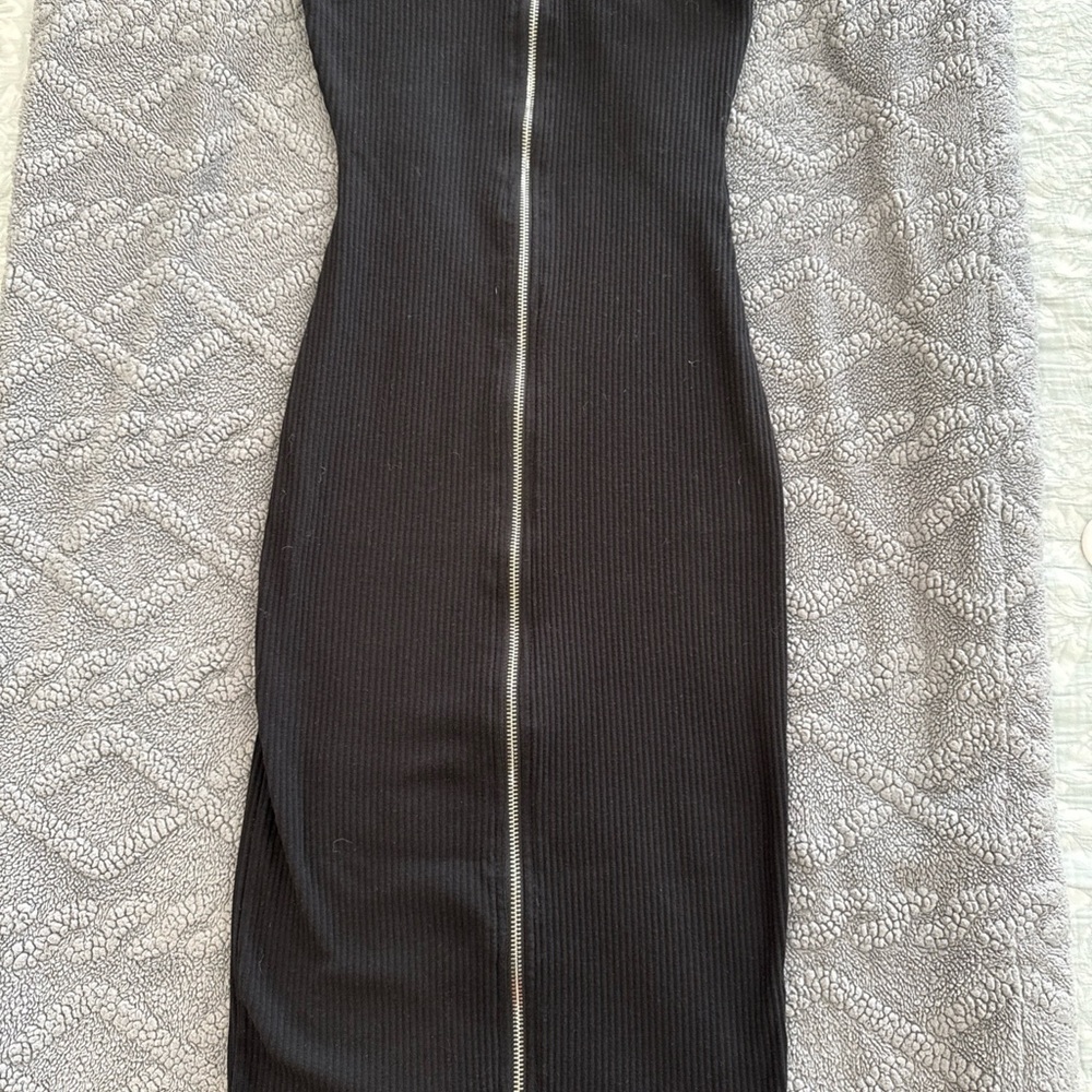 Heart Hips Black Ribbed Midi Dress with Silver Front Zip